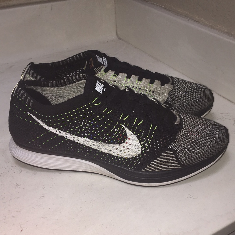 *USED* FLYKNIT RACERS “VOLT”